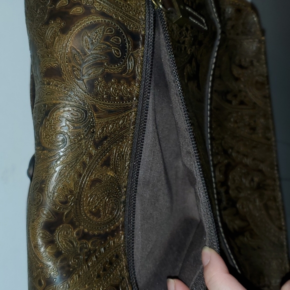 Relic (by Fossil) Shoulder Bag - Picture 8 of 11